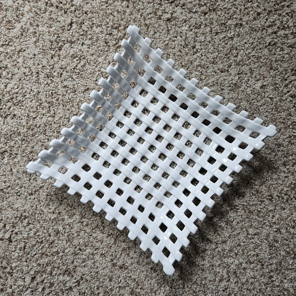 Pier 1 Ceramic Lattice Weave Fruit Bread Basket 11”x11” - Picture 2 of 6